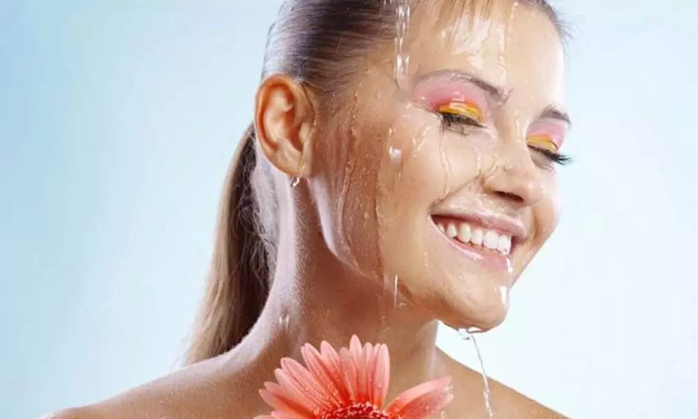 Stay Glam in the Rain: Top Makeup Tricks for Monsoon Days